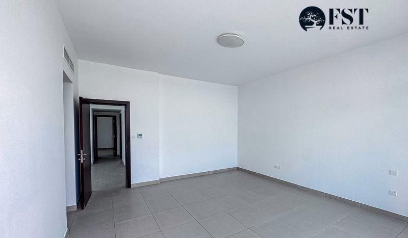 Townhouse on Moudon, Dubai, 4 bedrooms, 304.5 m2 / per year
