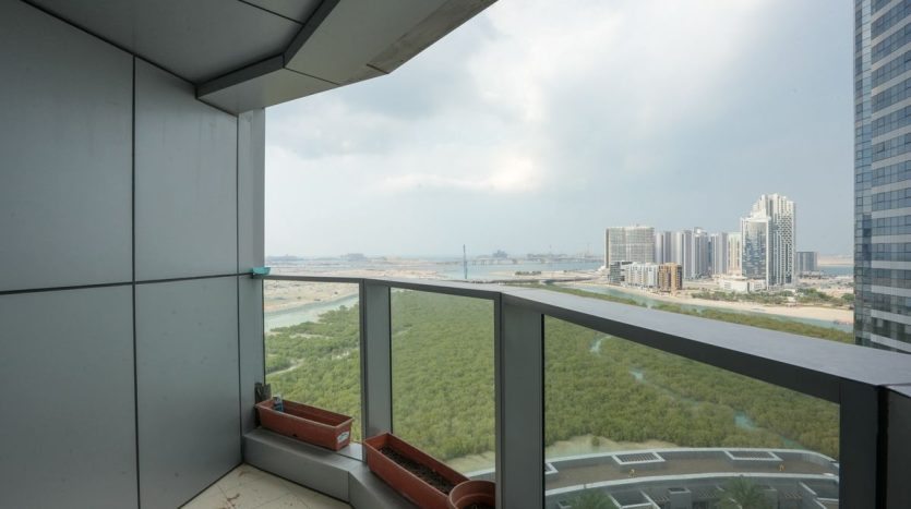 Apartment on Al Reem, Abu-Dhabi, 3 bedrooms, 155 m2 / per year