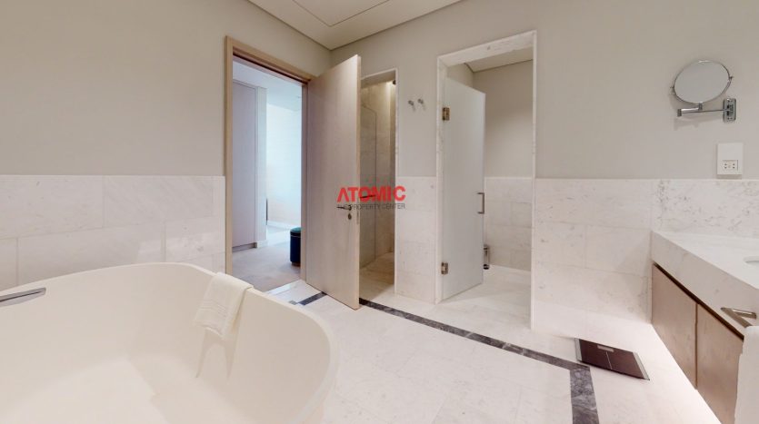 Apartment on Palm Jumeirah, Dubai, 1 bedroom, 94.3 m2 / per year