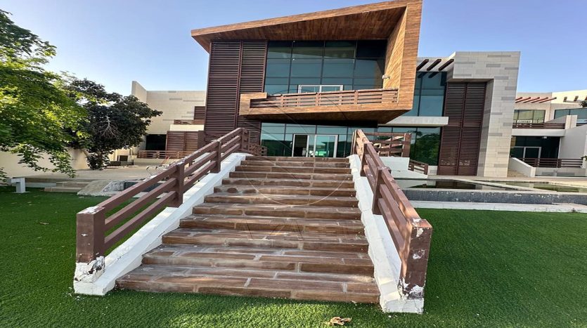 Villa on Al Maqtaa, Abu-Dhabi, 6 bedrooms, 1161 m2 / per year