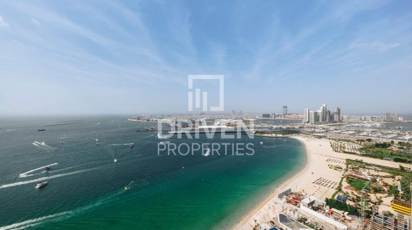 Apartment on Jumeirah Beach Residence, Dubai, 5 bedrooms, 412 m2 / per year