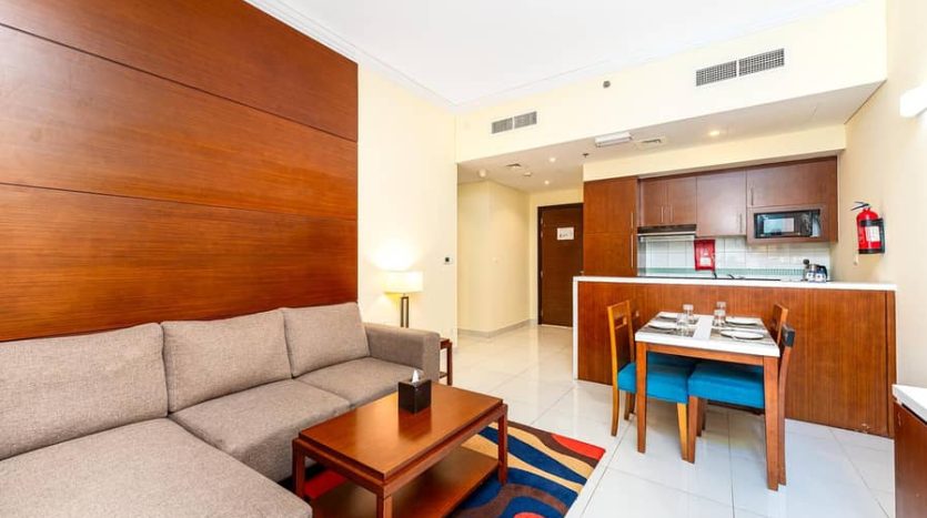 Квартира в Dubai Sports City, 2 спальни, 120 м2 / в год