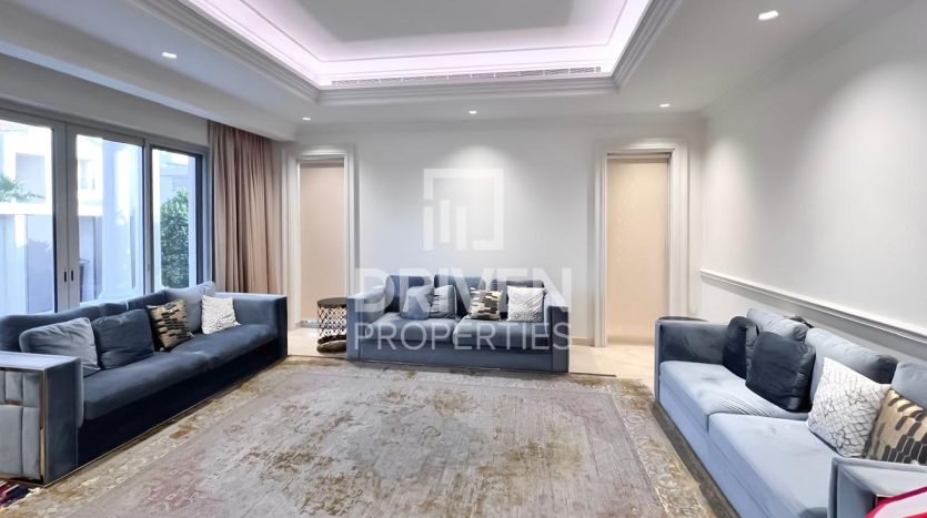 Villa on Mohammed Bin Rashid City, Dubai, 4 bedrooms, 706 m2 / per year