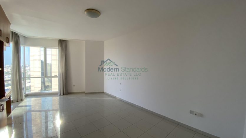Apartment on Sheikh Zayed Road, Dubai, 3 bedrooms, 2529 m2 / per month