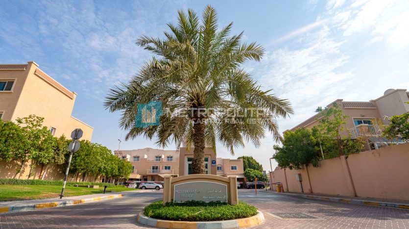 Villa on Al Reef, Abu-Dhabi, 6 bedrooms, 273.4 m2  | Foto 1