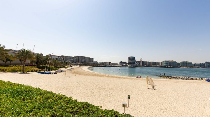 Квартира в Al Raha Beach, Абу-Даби, 2 спальни, 105.9 м2 / в год