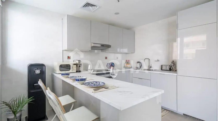 Apartment on Dubai Marina, 1 bedroom, 98.8 m2 / per year