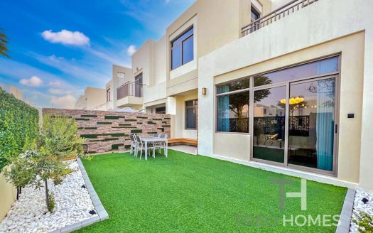 Townhouse on Town Square, Dubai, 4 bedrooms, 216 m2 / per year