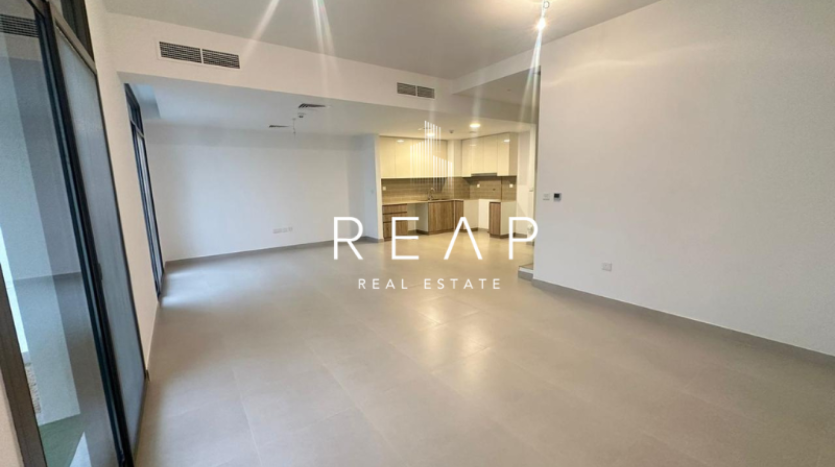 Townhouse on Town Square, Dubai, 3 bedrooms, 187.8 m2 / per year
