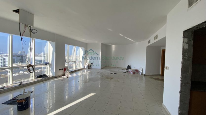 Apartment on Sheikh Zayed Road, Dubai, 3 bedrooms, 2529 m2 / per month