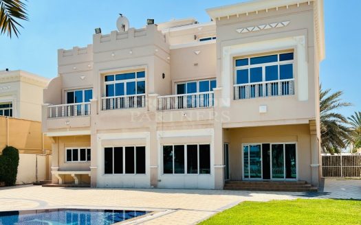 Вилла в Marina Village, Абу-Даби, 4 спальни, 562.1 м2 / в год