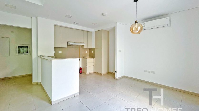 Townhouse on Town Square, Dubai, 3 bedrooms, 188 m2 / per year