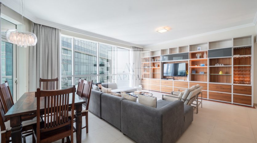 Apartment on Jumeirah Beach Residence, Dubai, 3 bedrooms, 214.4 m2 / per year