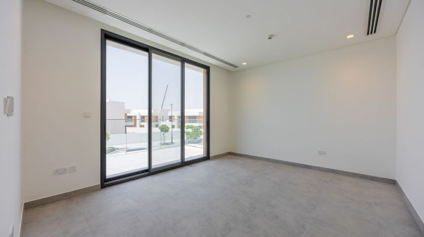 Commercial property on Saadiyat Island, Abu-Dhabi, 4 bedrooms, 539 m2 / per year