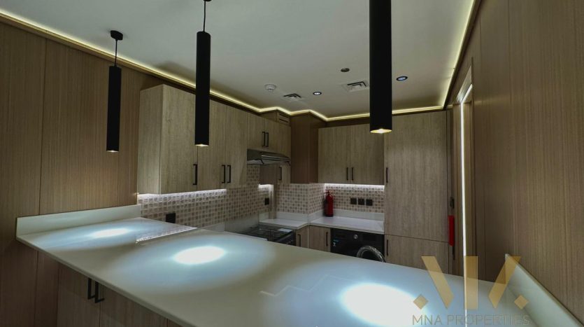 Apartment on Palm Jumeirah, Dubai, 1 bedroom, 74.8 m2 / per year