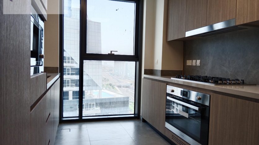 Apartment on Deira, Dubai, 2 bedrooms, 130.1 m2 / per year