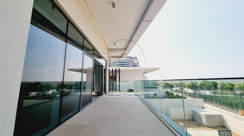 Villa on Yas Island, Abu-Dhabi, 3 bedrooms, 639 m2 / per year