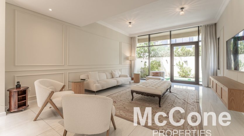 Villa on DAMAC Hills (Akoya by DAMAC), Dubai, 4 bedrooms, 393.17 m2 / per year