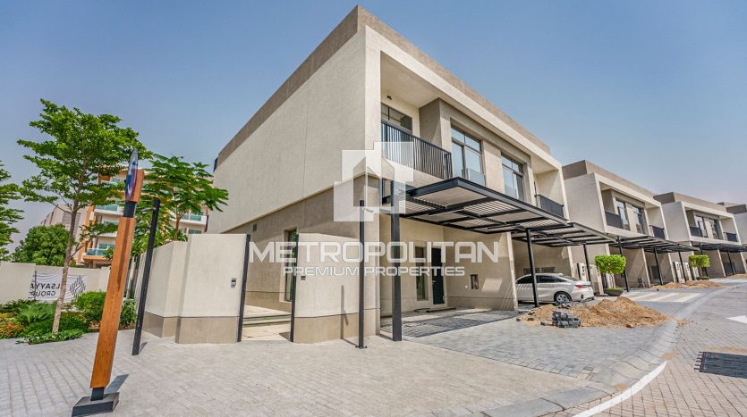 Вилла в Dubai Land, 5 спален, 248 м2 / в год