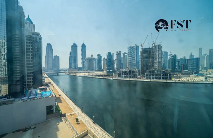 Office on Business Bay, Dubai, 87.4 m2 / per year
