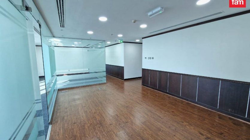 Офис в Dubai, 181.5 м2 / в год