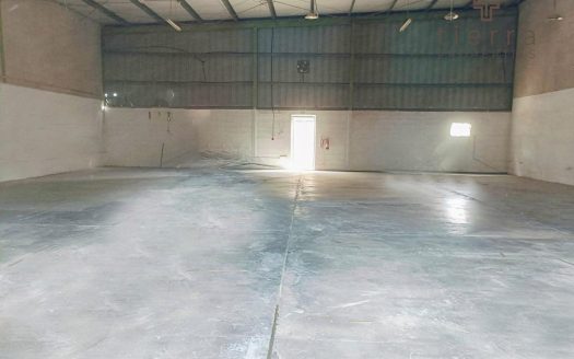 Warehouse on Al Quoz, Dubai, 260.1 m2 / per year