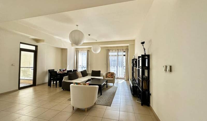 Apartment on Jumeirah Beach Residence, Dubai, 1 bedroom, 109 m2 / per year