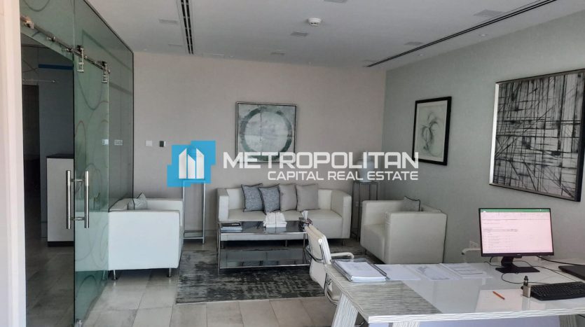 Office on Al Reem, Abu-Dhabi, 164.2 m2 / per year