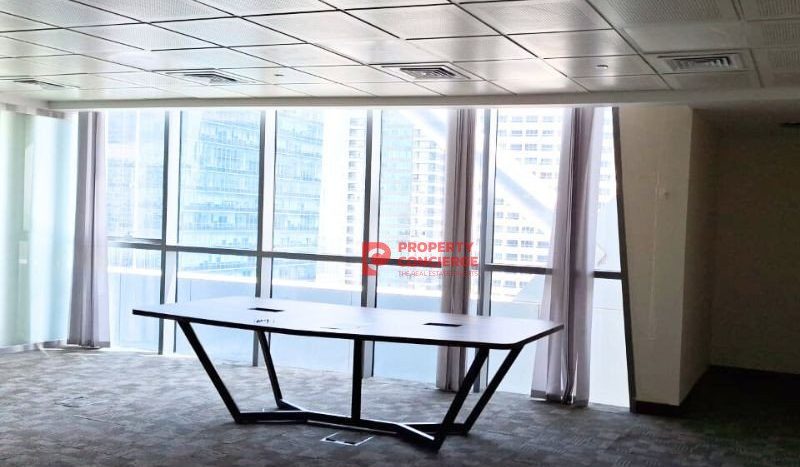 Office on Jumeirah Lake Towers, Dubai, 102 m2 / per month