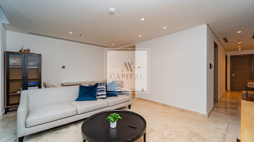 Apartment on Business Bay, Dubai, 2 bedrooms, 93.4 m2 / per year