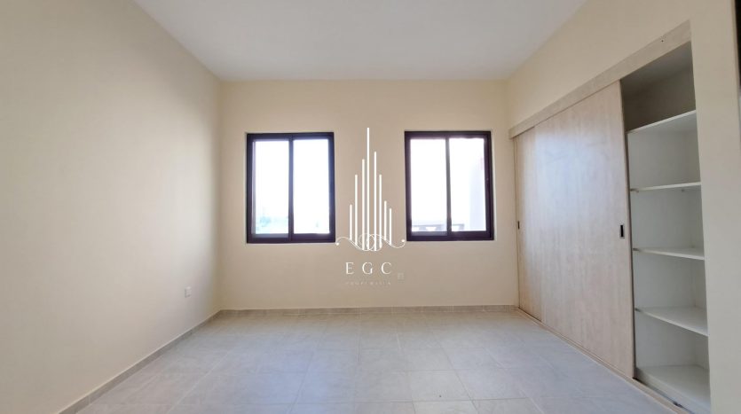 Вилла в Al Khalidiya, Абу-Даби, 4 спальни, 281 м2 / в год