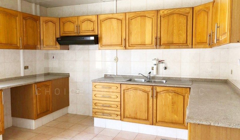 Вилла в Аль-Мушриф, Абу-Даби, 5 спален, 464.5 м2 / в год