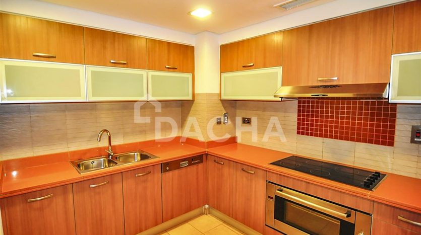 Townhouse on Palm Jumeirah, Dubai, 2 bedrooms, 371.2 m2 / per year
