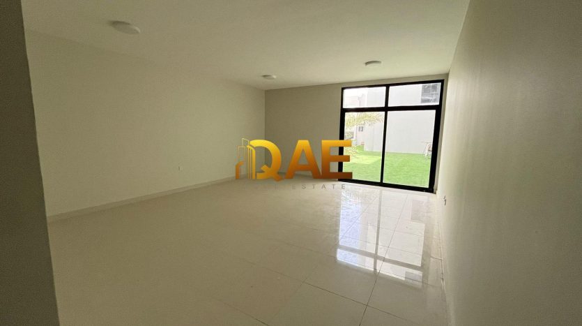 Villa on Mirdif, Dubai, 4 bedrooms, 144.2 m2 / per year
