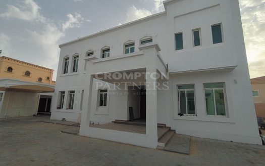 Villa on Khalifa City, Abu-Dhabi, 5 bedrooms, 622.4 m2 / per year