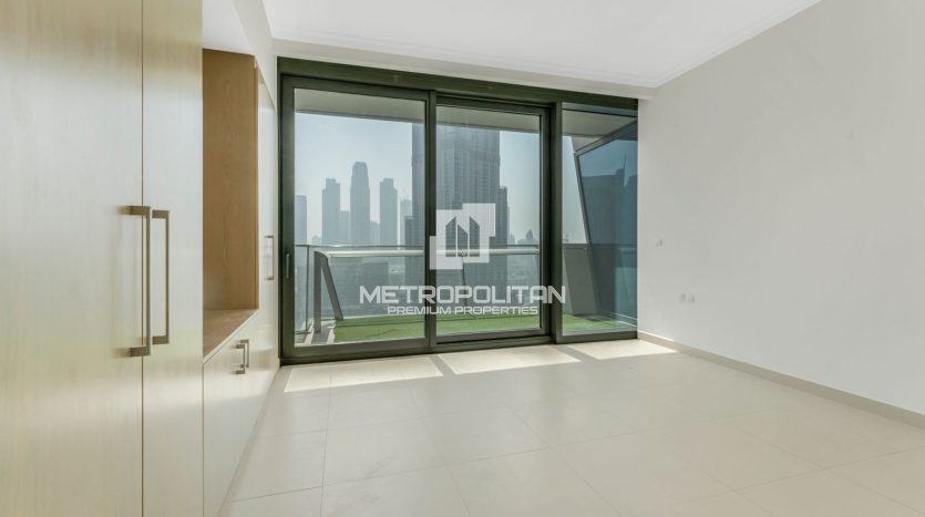 Apartment on Downtown Burj Dubai, 3 bedrooms, 180 m2 / per year