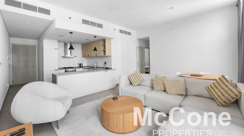 Apartment on Jumeirah Village Circle, Dubai, 2 bedrooms, 95.6 m2  | Foto 1