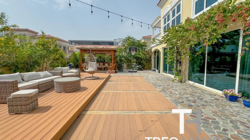 Вилла в Jumeirah Village Triangle, Дубай, 6 спален, 636 м2 / в год