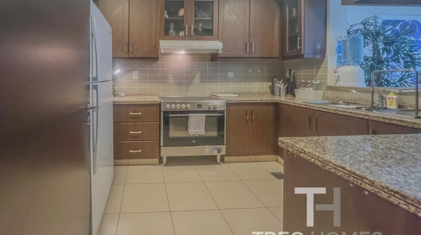 Villa on Rome, Dubai, 4 bedrooms, 269 m2 / per year