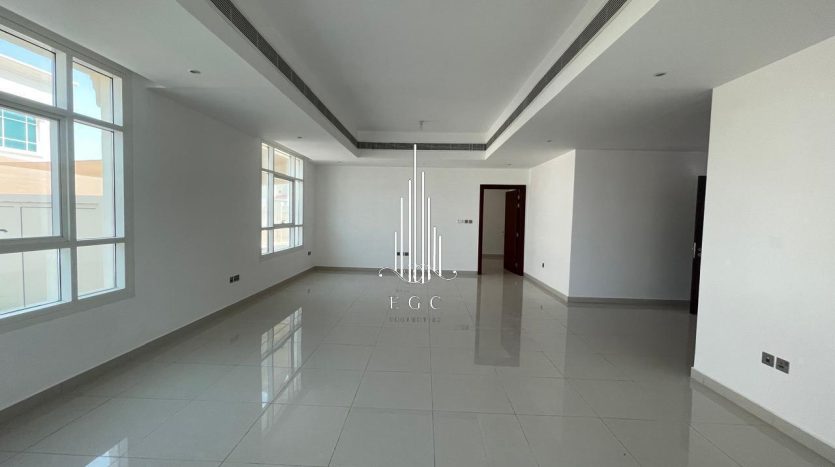 Villa on Khalifa City, Abu-Dhabi, 6 bedrooms, 640.3 m2 / per year