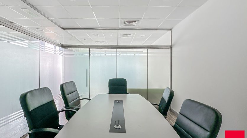 Office on Business Bay, Dubai, 108.2 m2 / per year