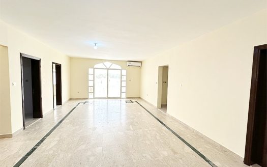 Villa on Between Two Bridges, Abu-Dhabi, 7 bedrooms, 464.5 m2 / per year