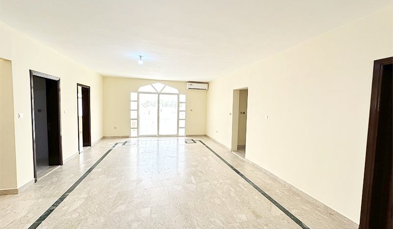Вилла в Between Two Bridges, Абу-Даби, 7 спален, 464.5 м2 / в год