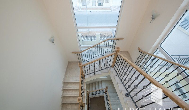 Вилла в Jumeirah Park, Дубай, 4 спальни, 454.57 м2