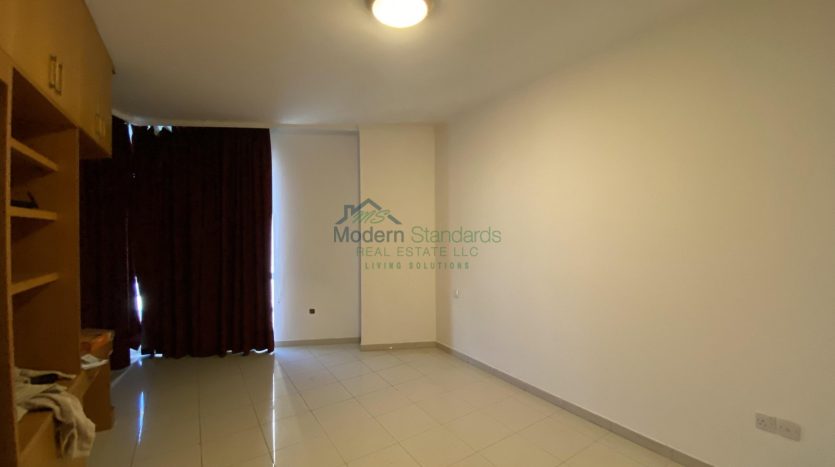 Apartment on Sheikh Zayed Road, Dubai, 3 bedrooms, 2529 m2 / per month