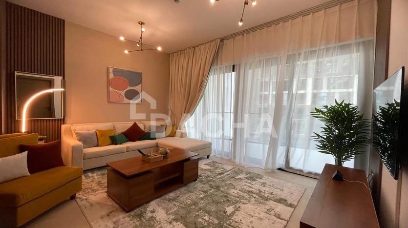 Apartment on Business Bay, Dubai, 2 bedrooms, 123.7 m2 / per year