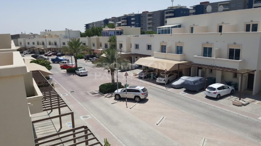 Вилла в Al Reef, Абу-Даби, 5 спален, 348.4 м2