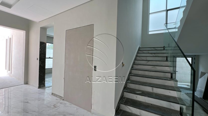 Villa on Al Mushrif, Abu-Dhabi, 8 bedrooms, 654 m2  | Foto 4