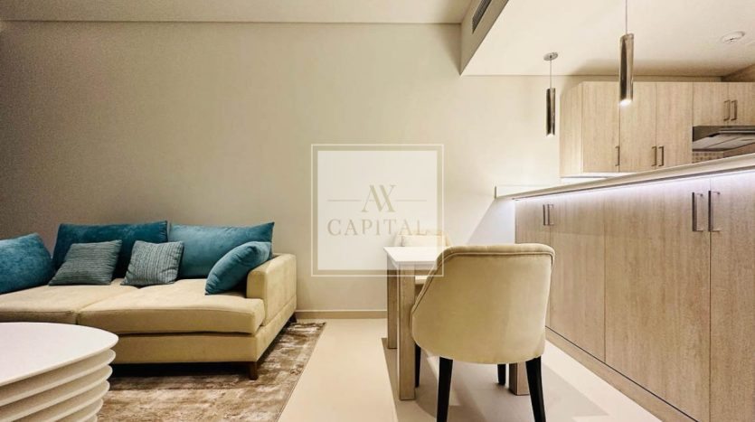 Apartment on Palm Jumeirah, Dubai, 1 bedroom, 59.7 m2 / per year