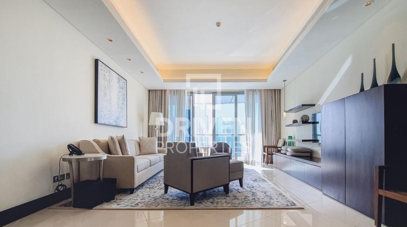 Apartment on Downtown Burj Dubai, 2 bedrooms, 172 m2 / per year